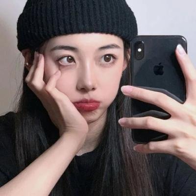 黎明时分的年轻人们